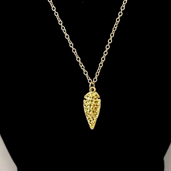 Hammered Metal Arrowhead Pendant Necklace Gold-Tone Boho Festival Minimalist - Picture 1 of 5